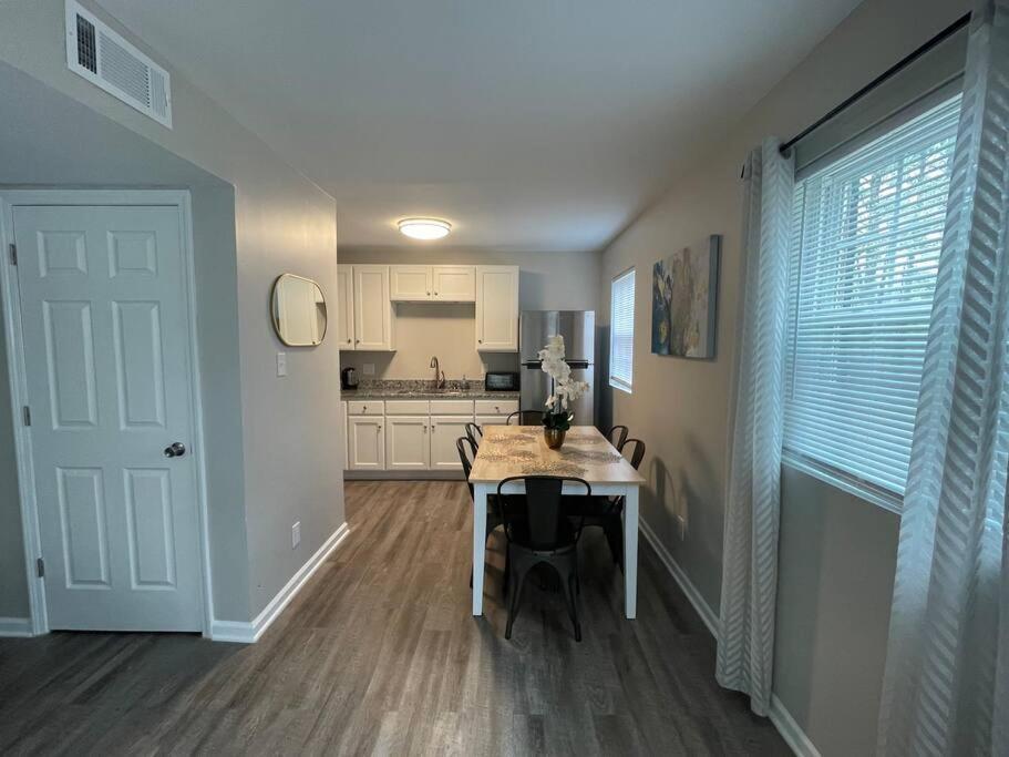 * Prime Place * Pet Friendly * King Bed * Durham Exterior photo